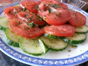 Gurken-Tomatensalat
